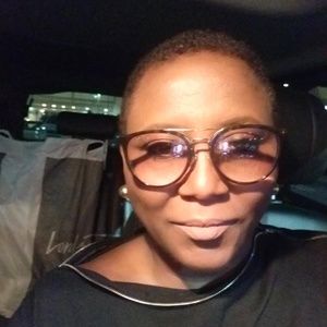 Meet your Posher, Marcia